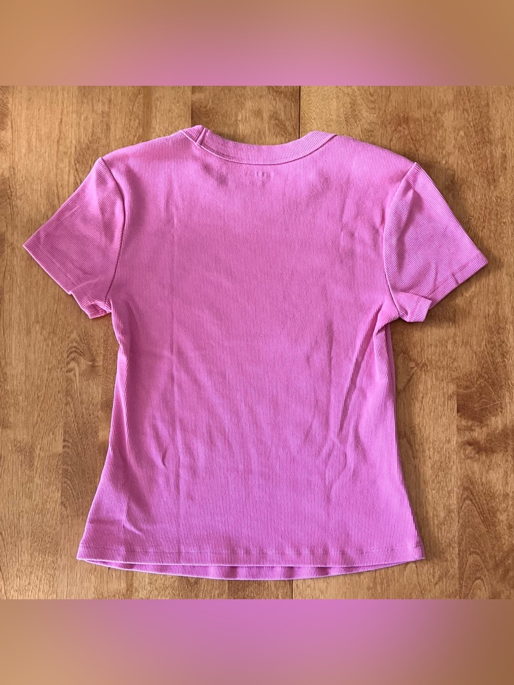 Old Navy Ribbed T-Shirt - Picture 2 of 4